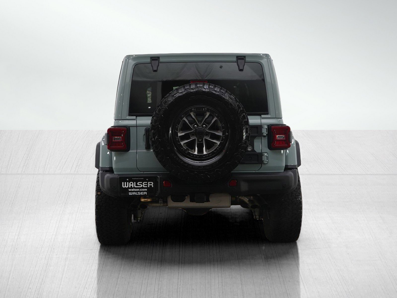 Used 2024 Jeep Wrangler Unlimited Rubicon 392 image 4