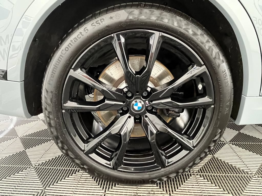 Certified 2024 BMW X7 M60i w/ Climate Comfort Package AWD/4WD image 15