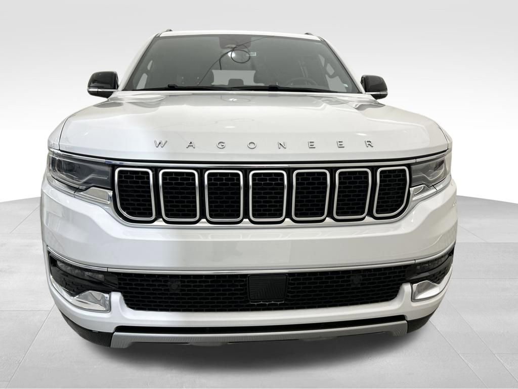 Used 2024 Jeep Wagoneer L Series II w/ Flexible Seating Group image 9