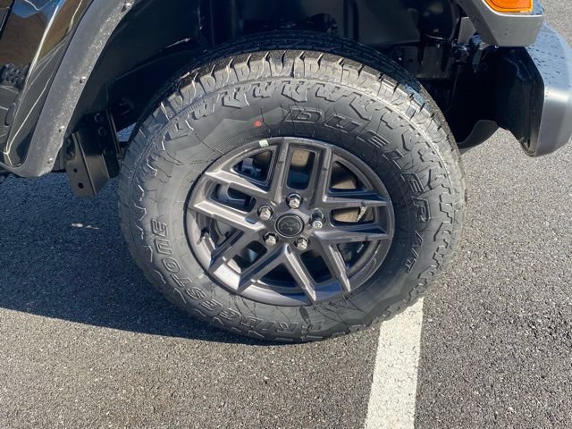New 2026 Jeep Gladiator Sport AWD/4WD image 11