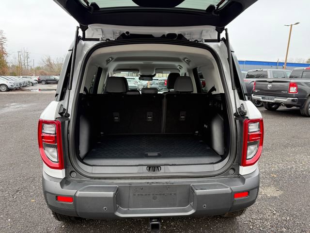 Used 2025 Ford Bronco Sport Badlands image 11