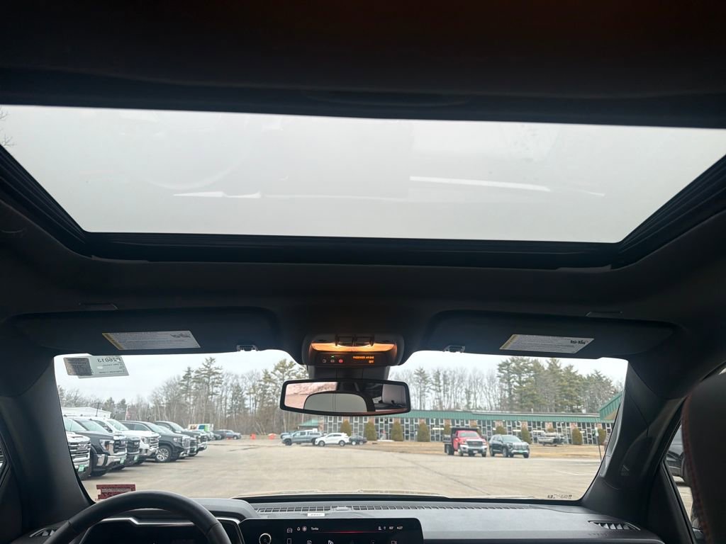 Certified 2024 GMC Canyon AT4X image 25