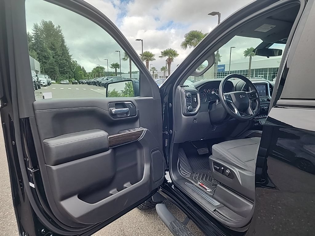 Used 2020 Chevrolet Silverado 1500 LT Trail Boss AWD/4WD image 10
