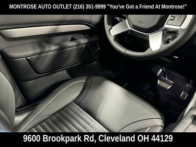 New 2024 Land Rover Discovery Dynamic SE AWD/4WD image 28
