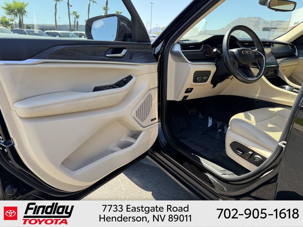 Used 2021 Jeep Grand Cherokee L Limited AWD/4WD image 5