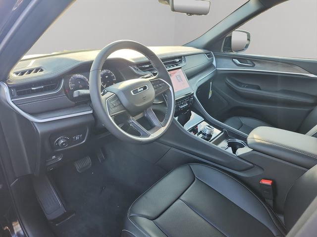 New 2025 Jeep Grand Cherokee L Limited w/ Luxury Tech Group II image 25