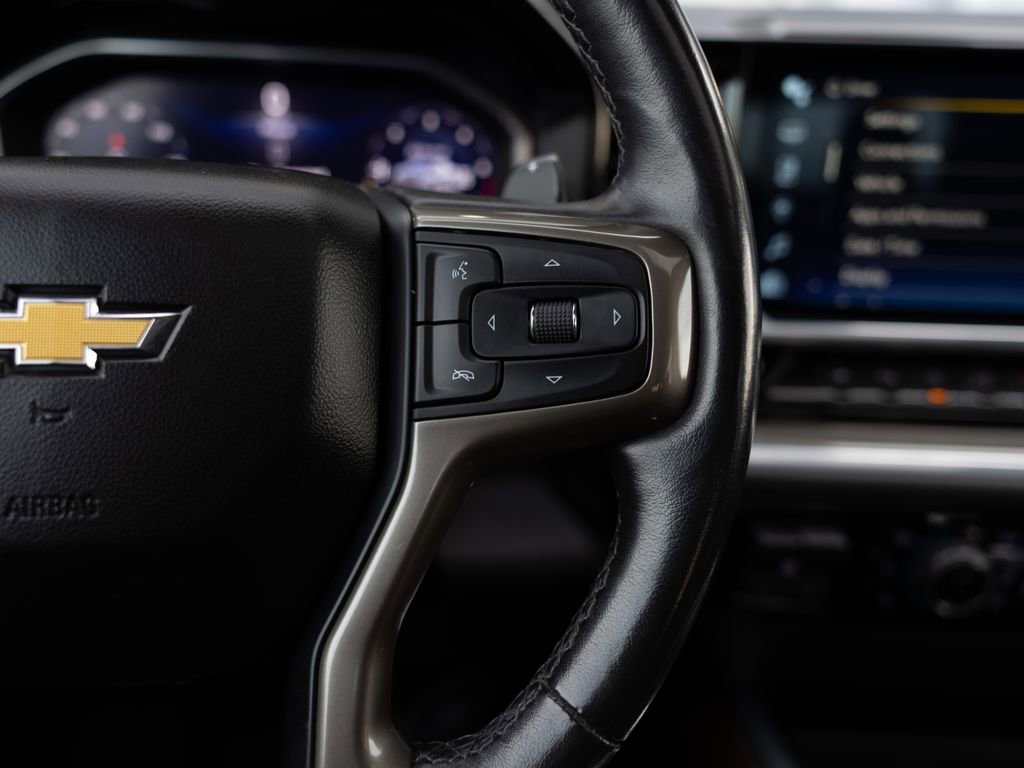 Used 2022 Chevrolet Silverado 1500 High Country w/ High Country Premium Package image 16
