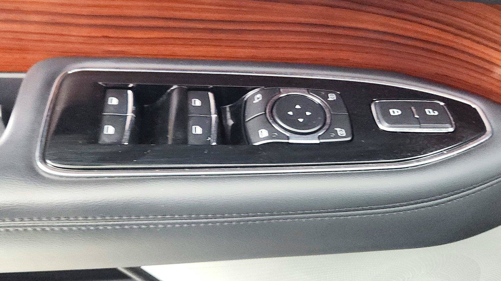 Used 2024 Lincoln Navigator L Reserve AWD/4WD image 15