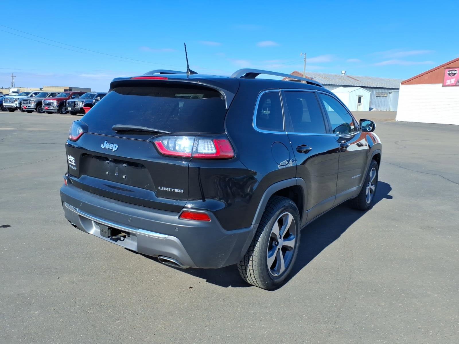 Used 2019 Jeep Cherokee Limited w/ Trailer Tow Group image 6