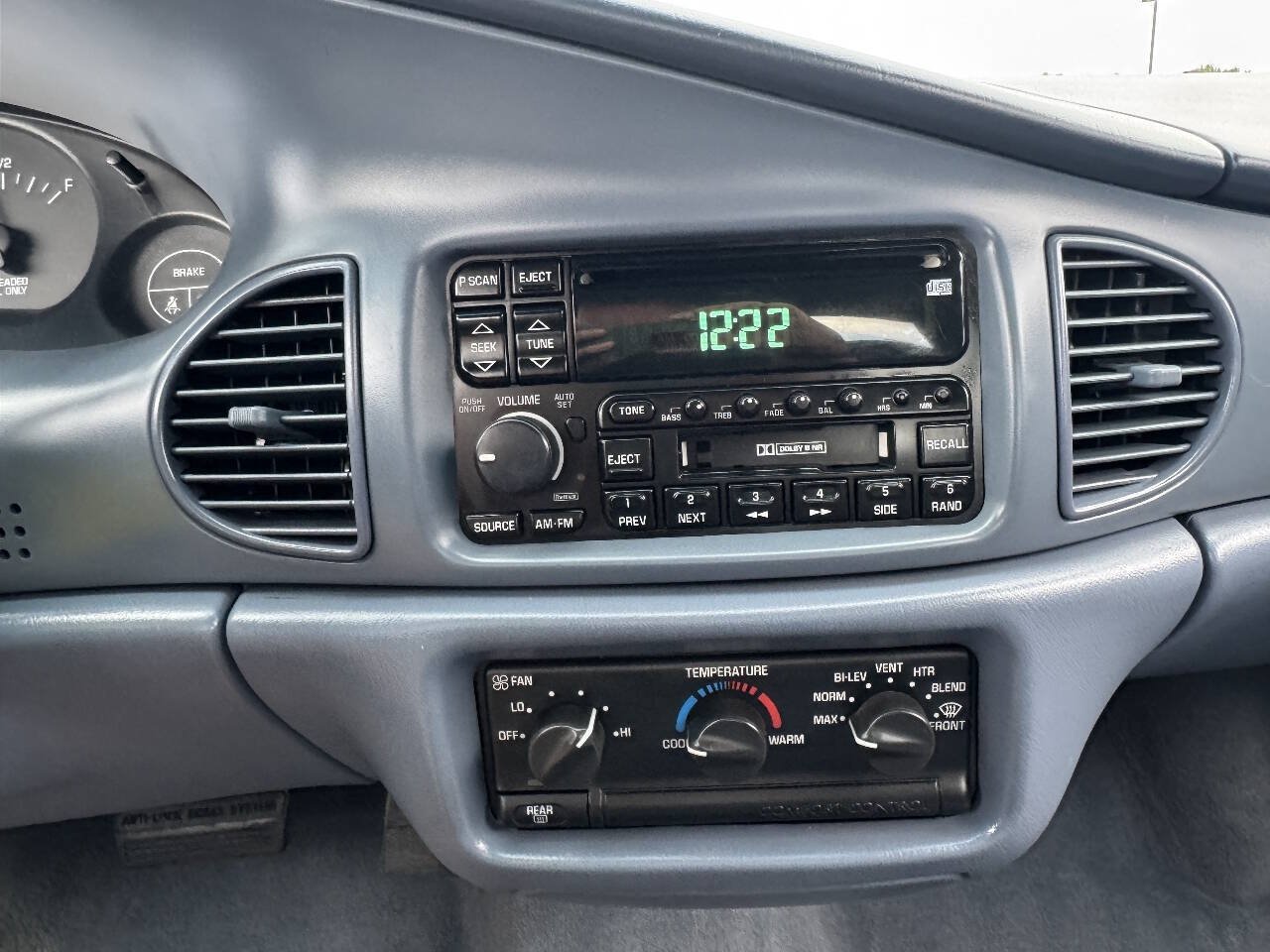 Used 1998 Buick Century Custom FWD image 13
