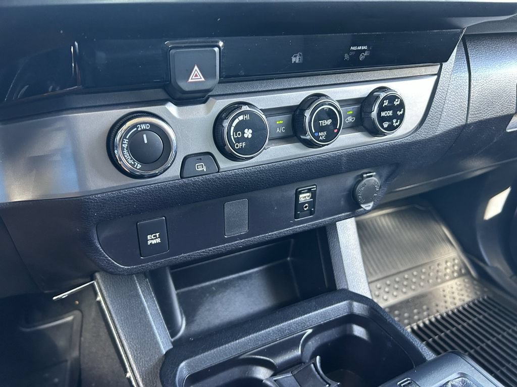 Used 2018 Toyota Tacoma SR w/ SR Convenience Package AWD/4WD image 29