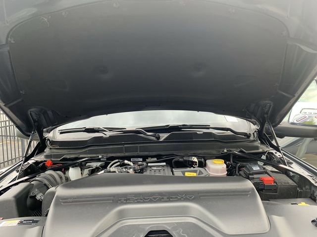 Used 2026 RAM 2500 Limited w/ Towing Technology Group AWD/4WD image 16