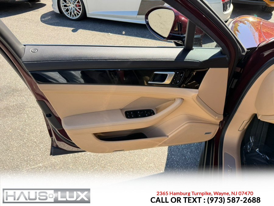 Used 2018 Porsche Panamera 4 w/ Premium Package Plus AWD/4WD image 13