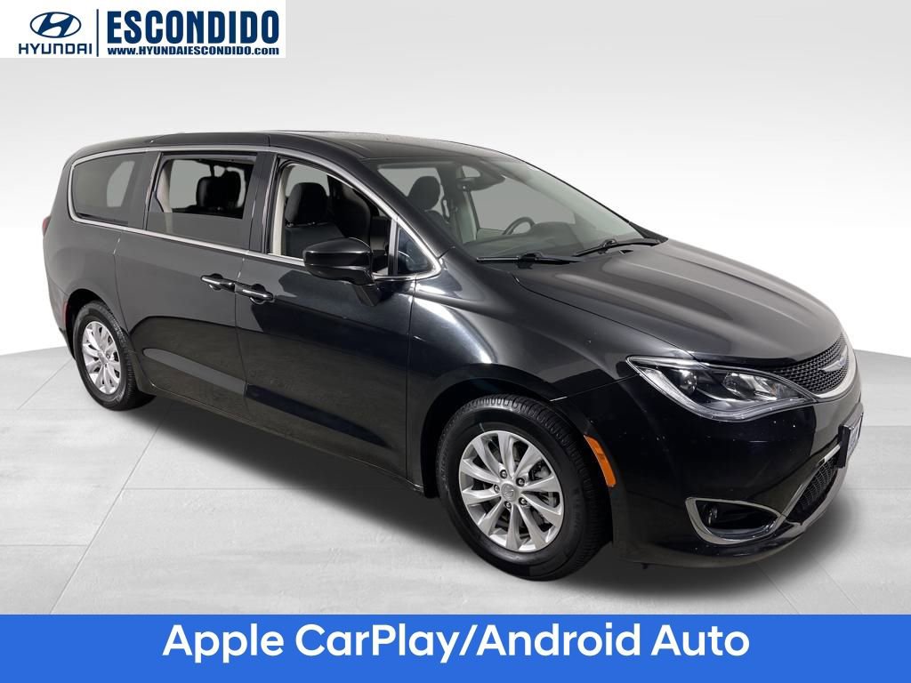 Used 2019 Chrysler Pacifica Touring Plus image 7