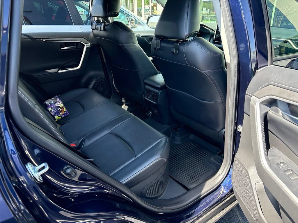 Used 2020 Toyota RAV4 Limited AWD/4WD image 7