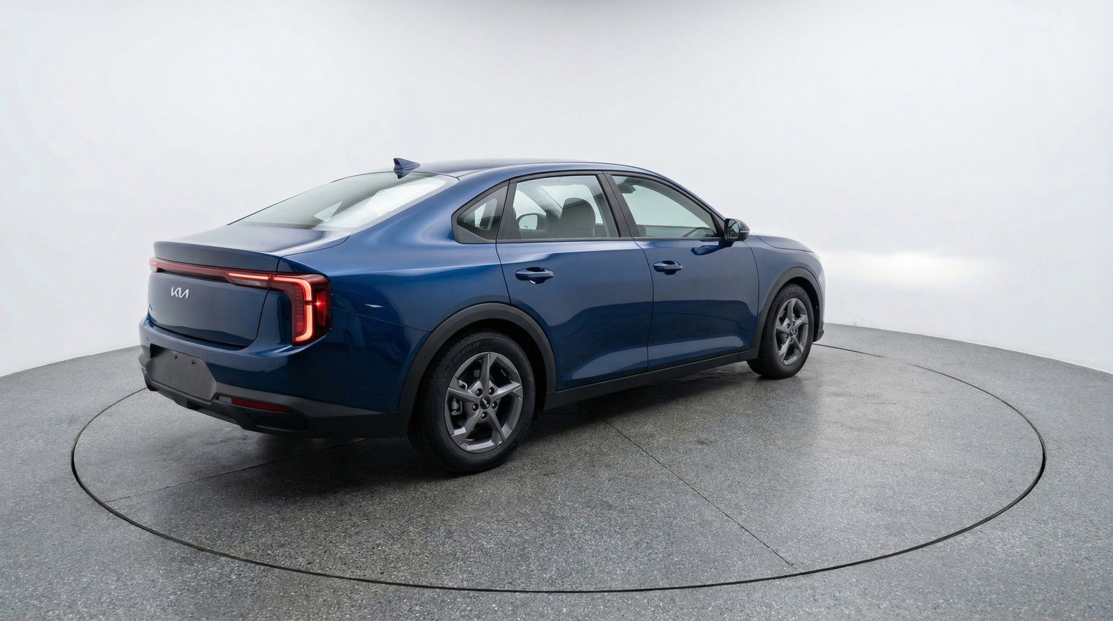 Used 2025 Kia K4 FWD image 9