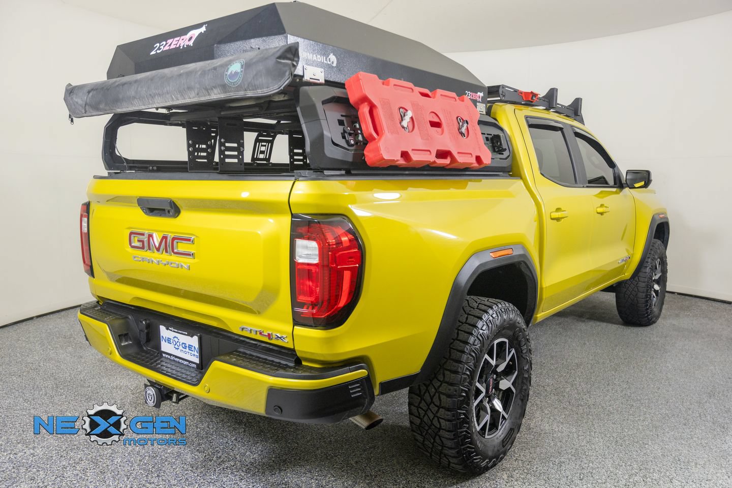 Used 2023 GMC Canyon AT4X AWD/4WD image 37