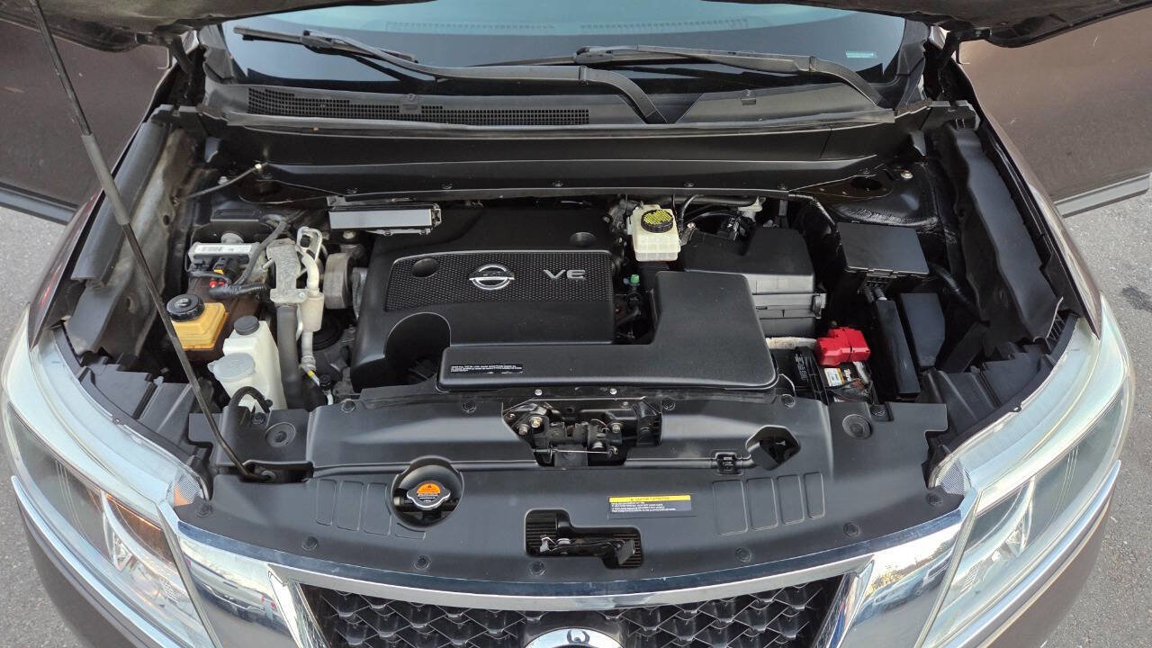 Used 2015 Nissan Pathfinder SV w/ Cargo Package image 47