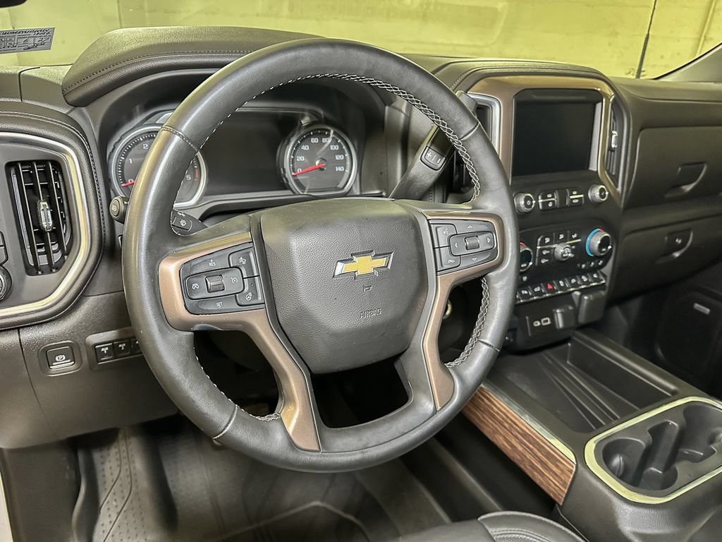 Used 2023 Chevrolet Silverado 2500 High Country AWD/4WD image 31