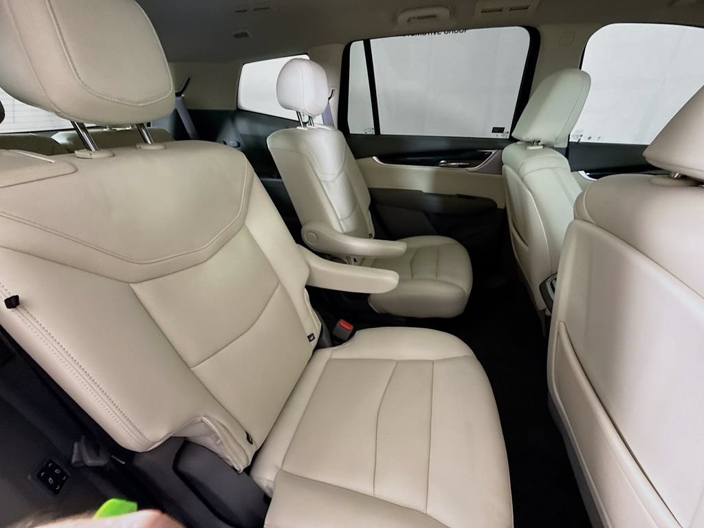 Used 2023 Cadillac XT6 Premium Luxury FWD image 29
