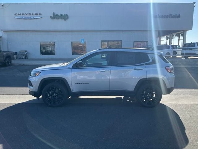 New 2026 Jeep Compass Latitude AWD/4WD image 4