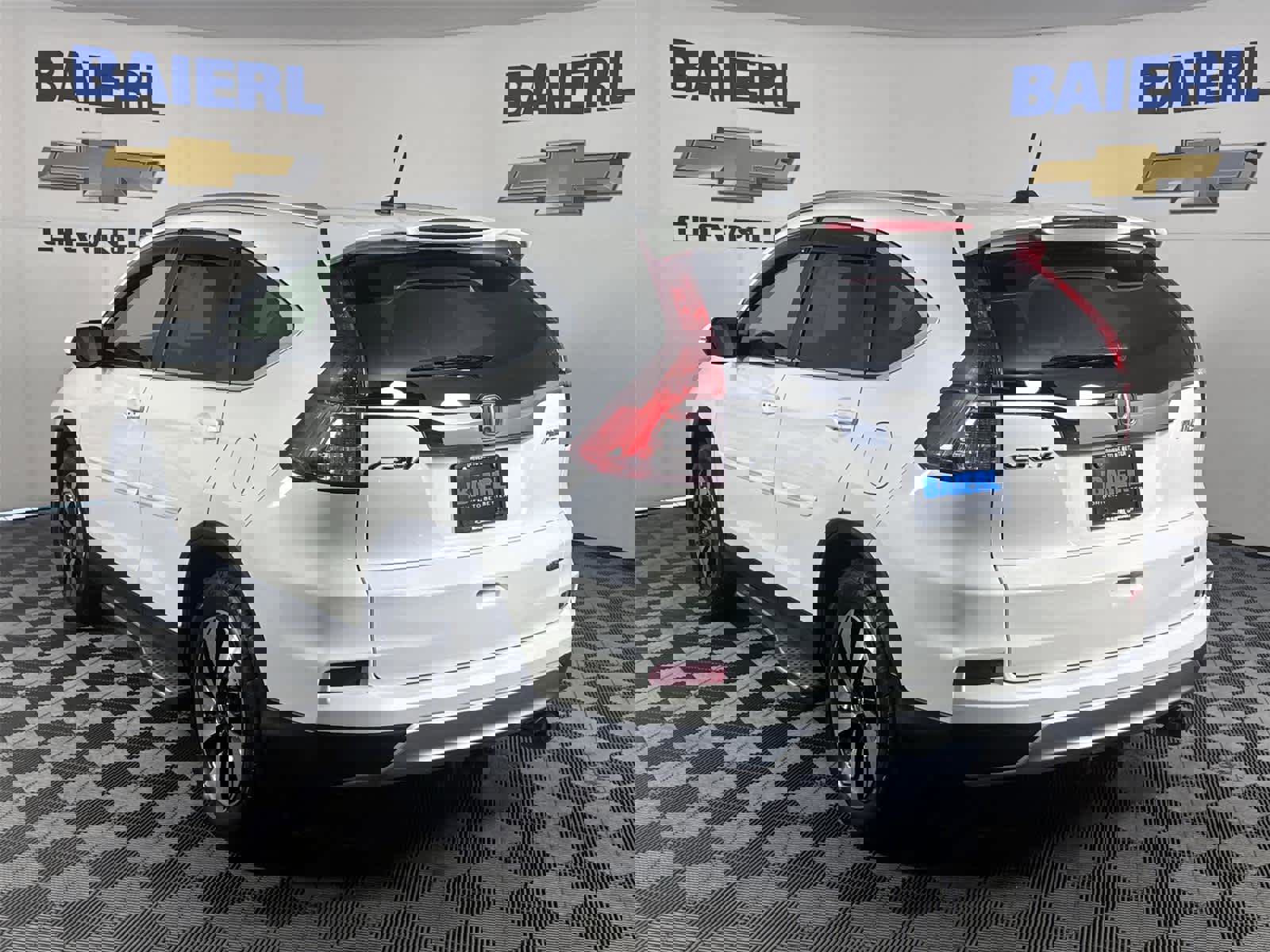 Used 2015 Honda CR-V Touring image 3