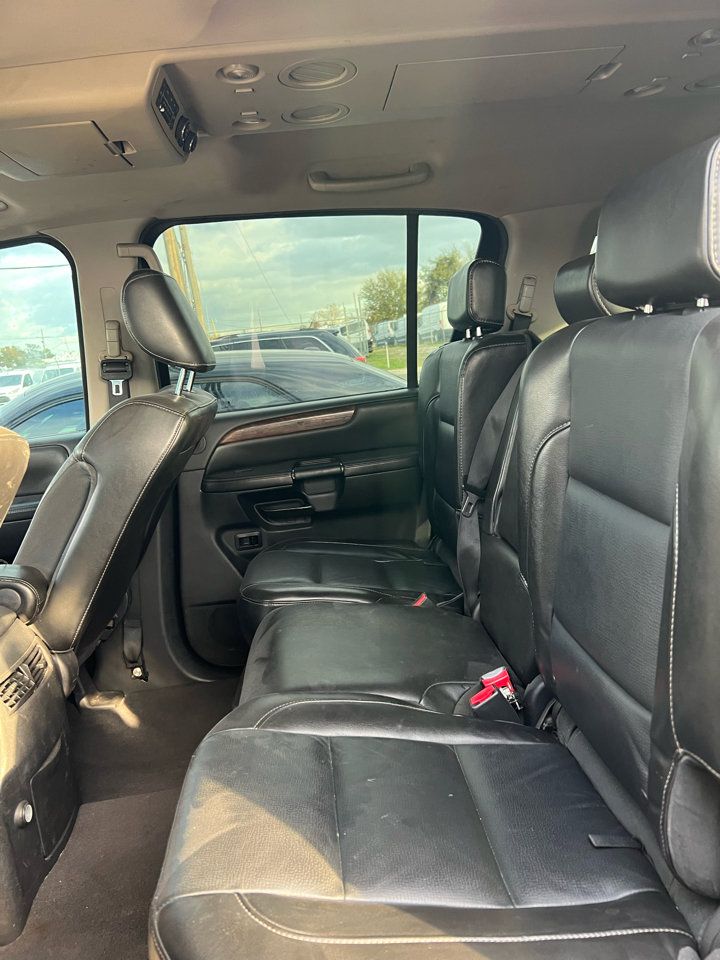 Used 2011 Nissan Armada SL w/ DVD FES Pkg image 4