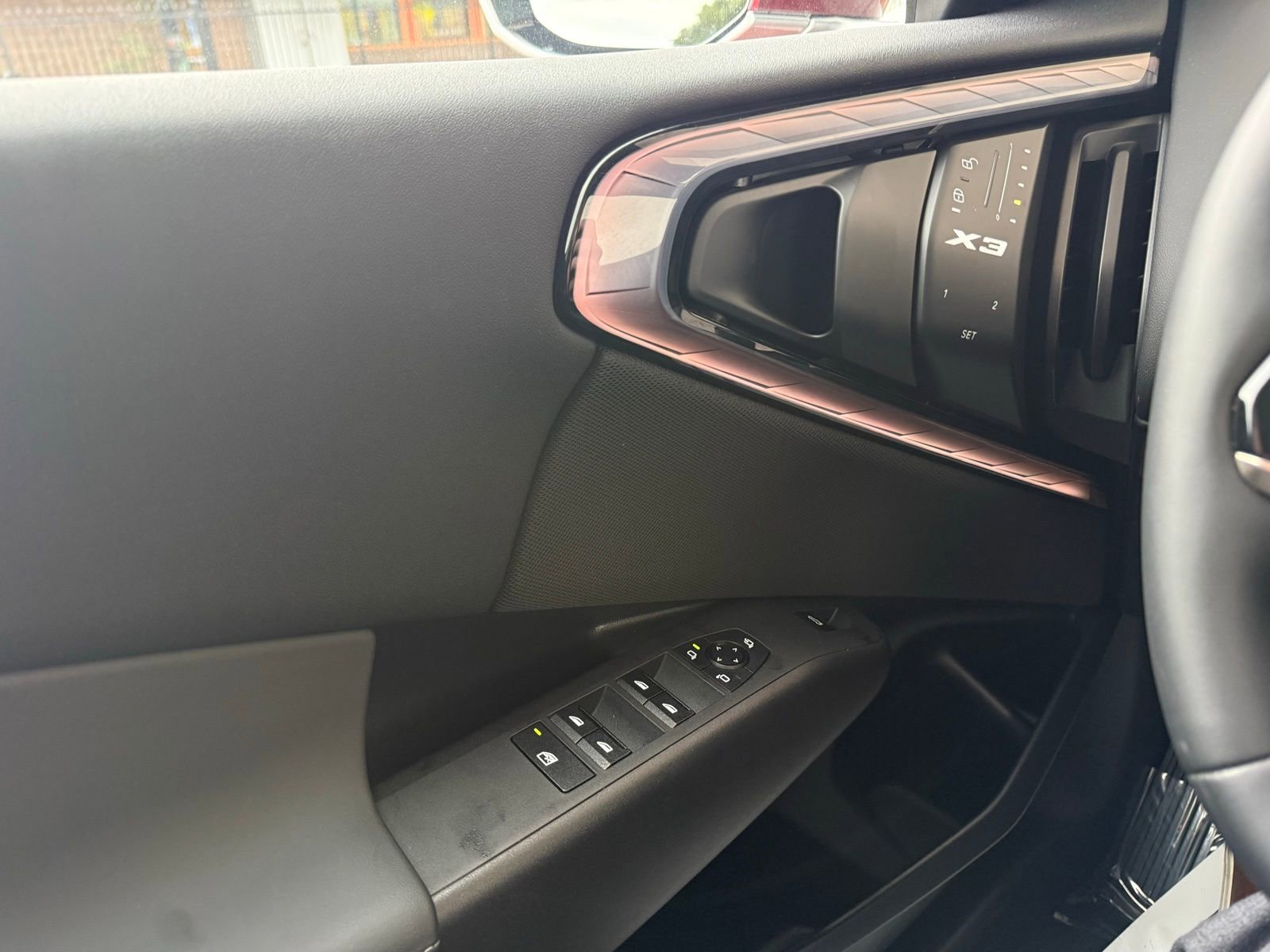 Used 2025 BMW X3 xDrive30i w/ Premium Package image 24