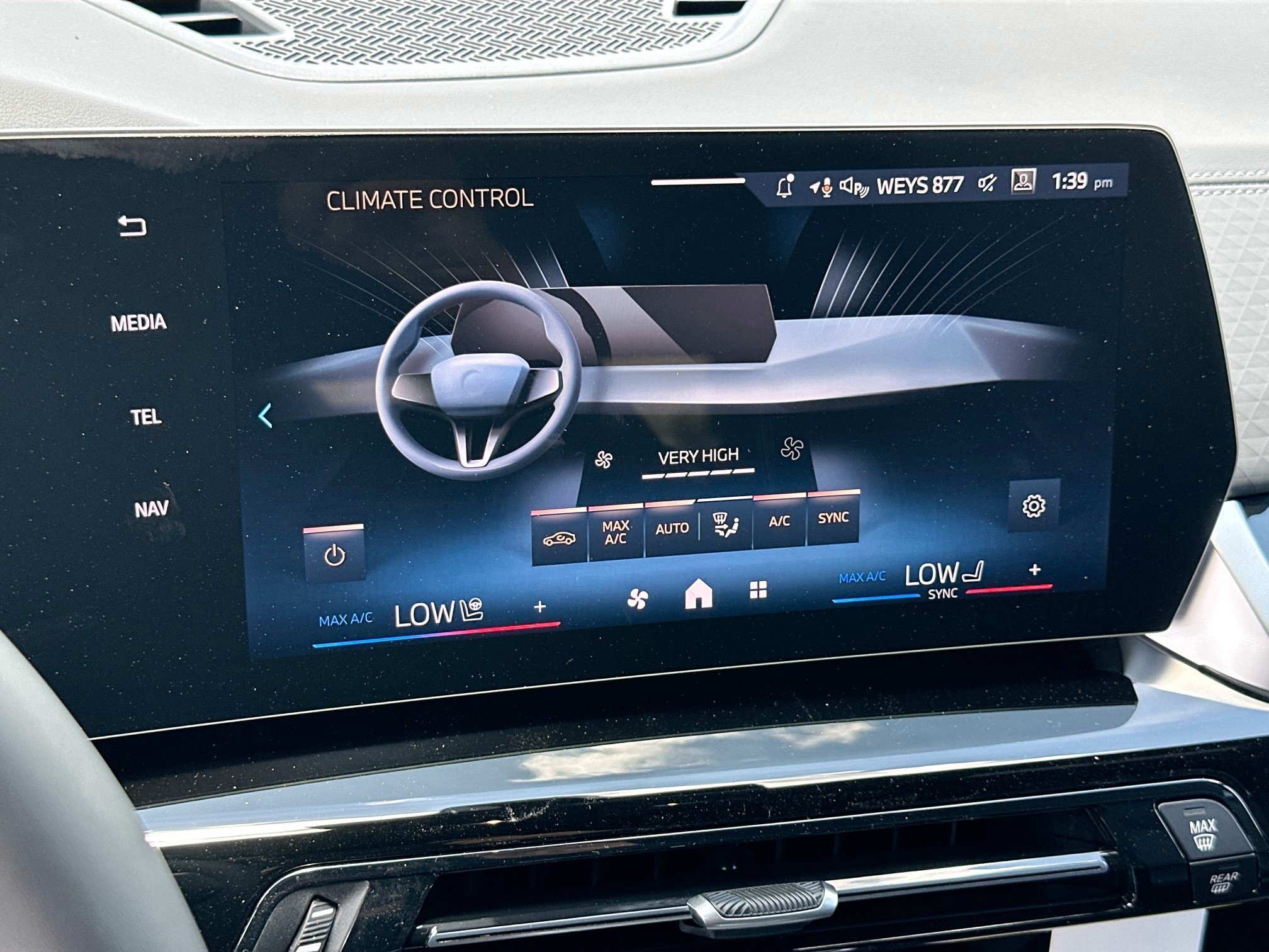 New 2026 BMW X2 xDrive28i w/ Technology Package AWD/4WD image 12