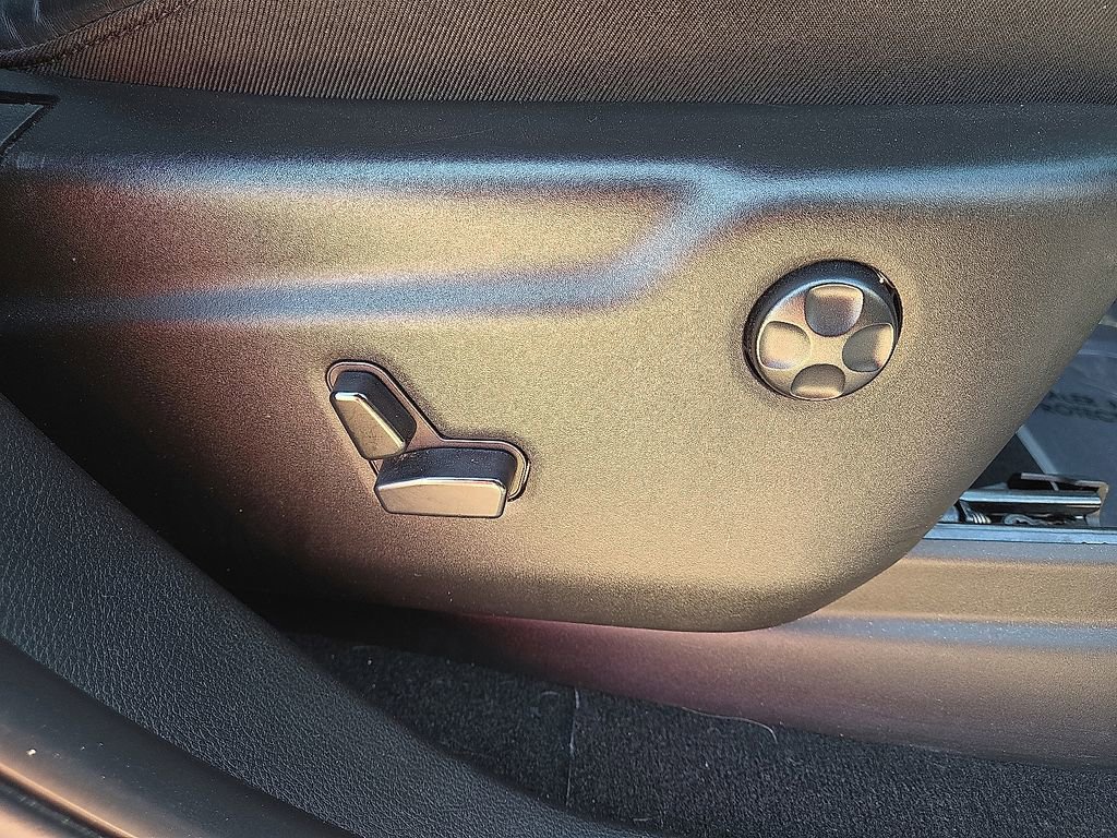 Used 2024 Dodge Durango GT image 14