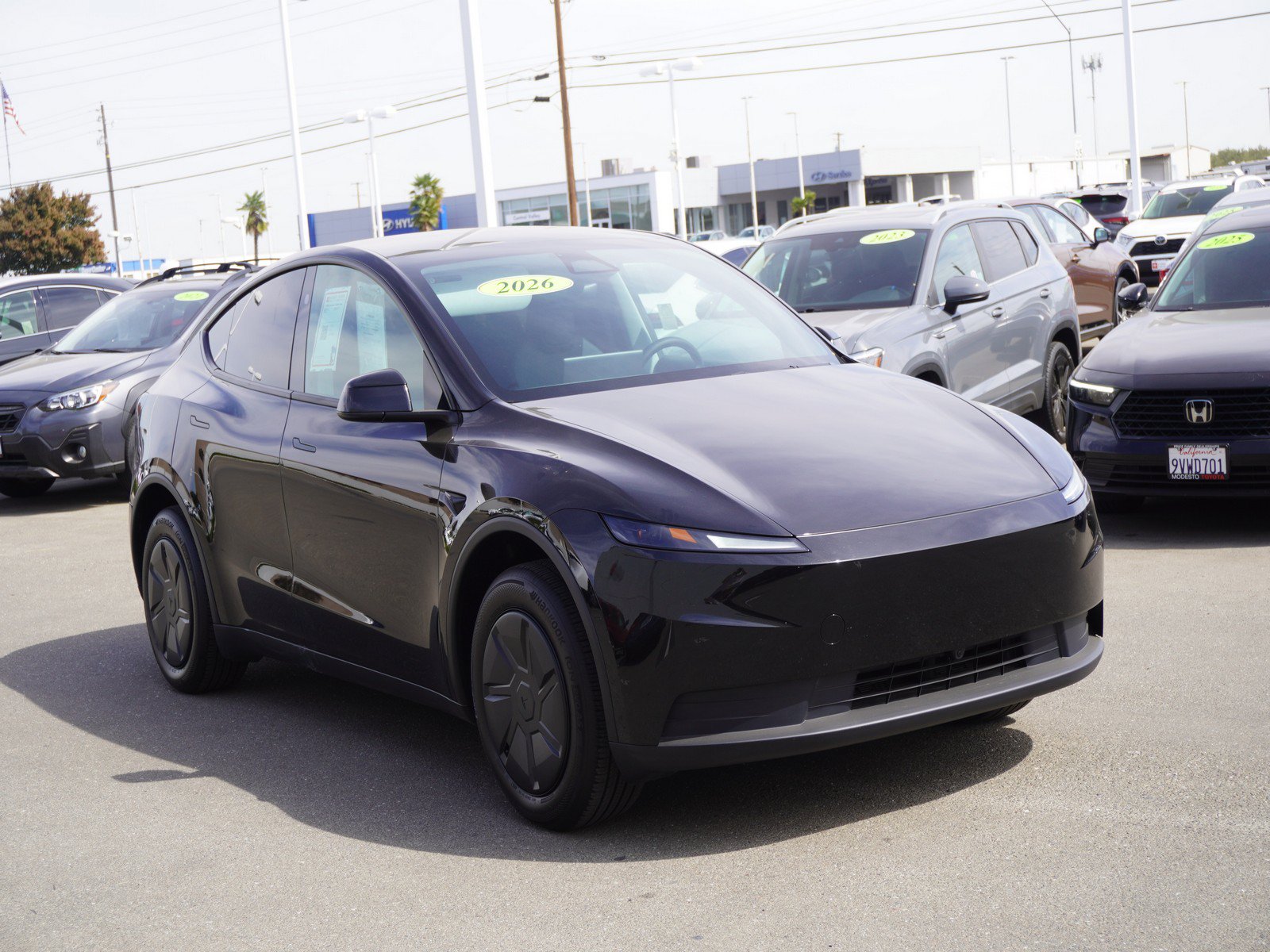 Used 2026 Tesla Model Y 2WD image 1
