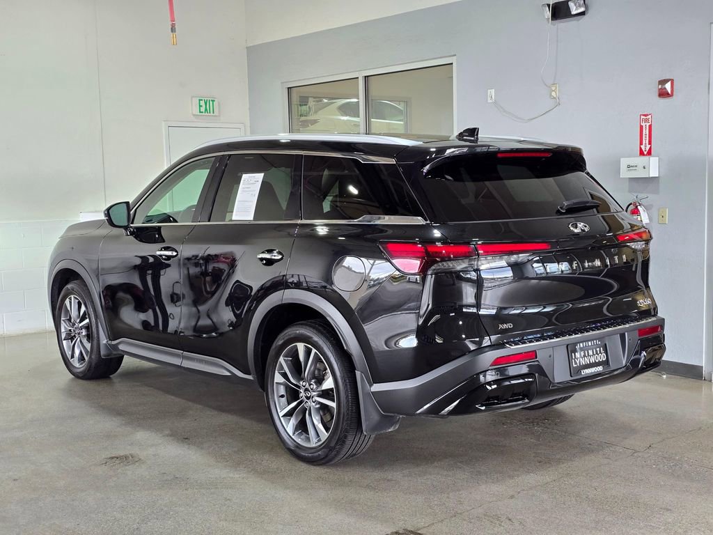 Certified 2023 INFINITI QX60 Luxe w/ Cargo Package image 6