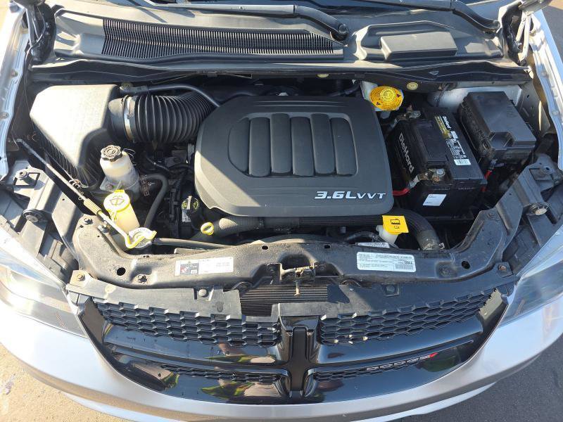 Used 2017 Dodge Grand Caravan SE FWD image 16