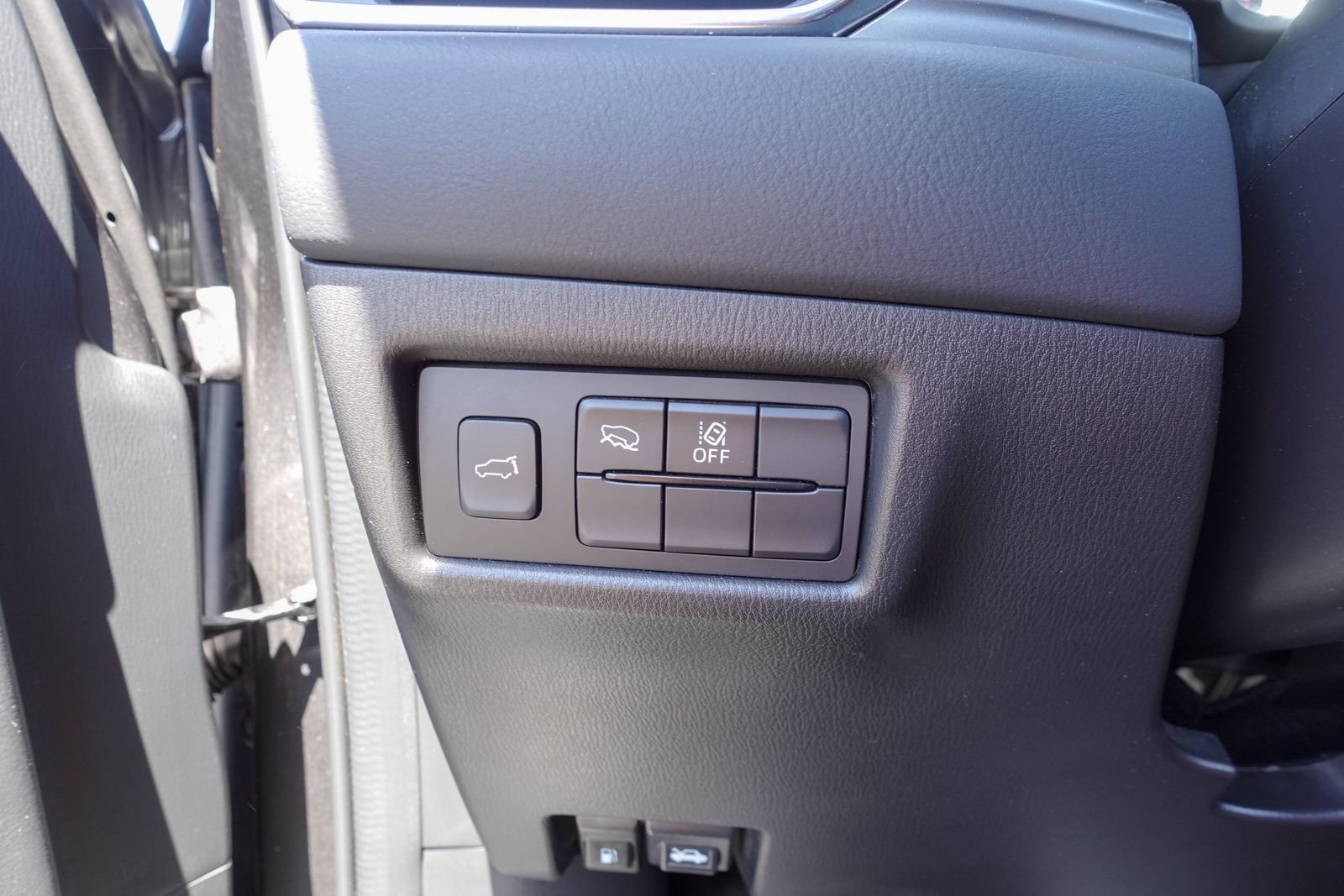 Certified 2025 MAZDA CX-5 AWD 2.5 S w/ Preferred Package image 18