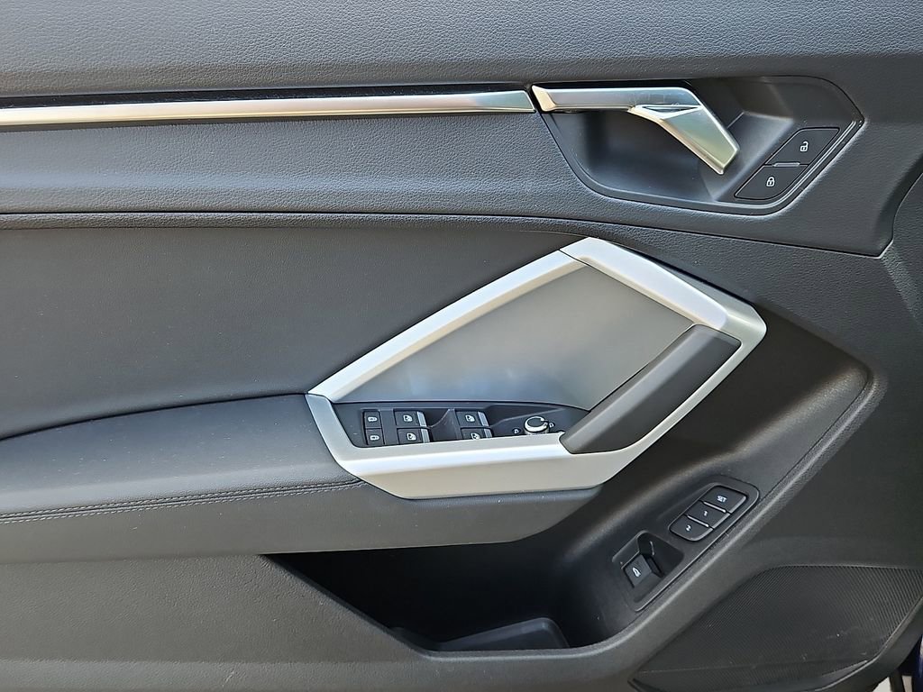 Used 2024 Audi Q3 2.0T Premium w/ Convenience Package image 13