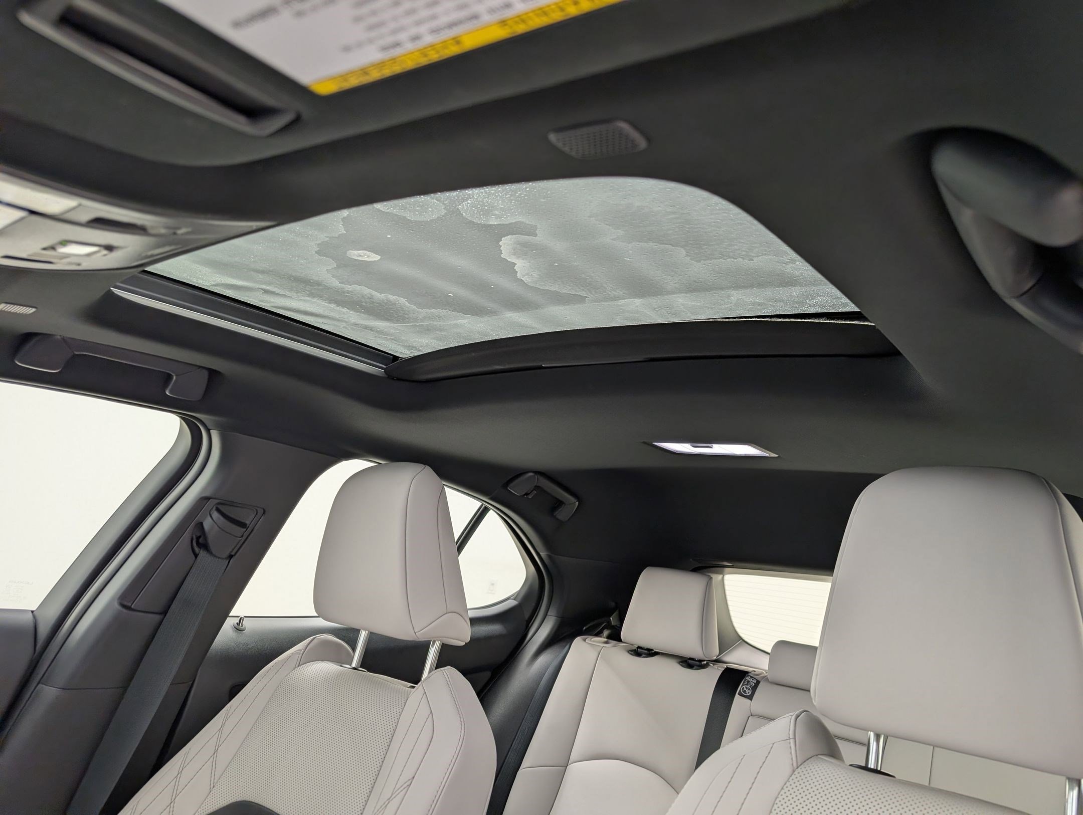 Used 2025 Lexus UX 300h FWD image 15