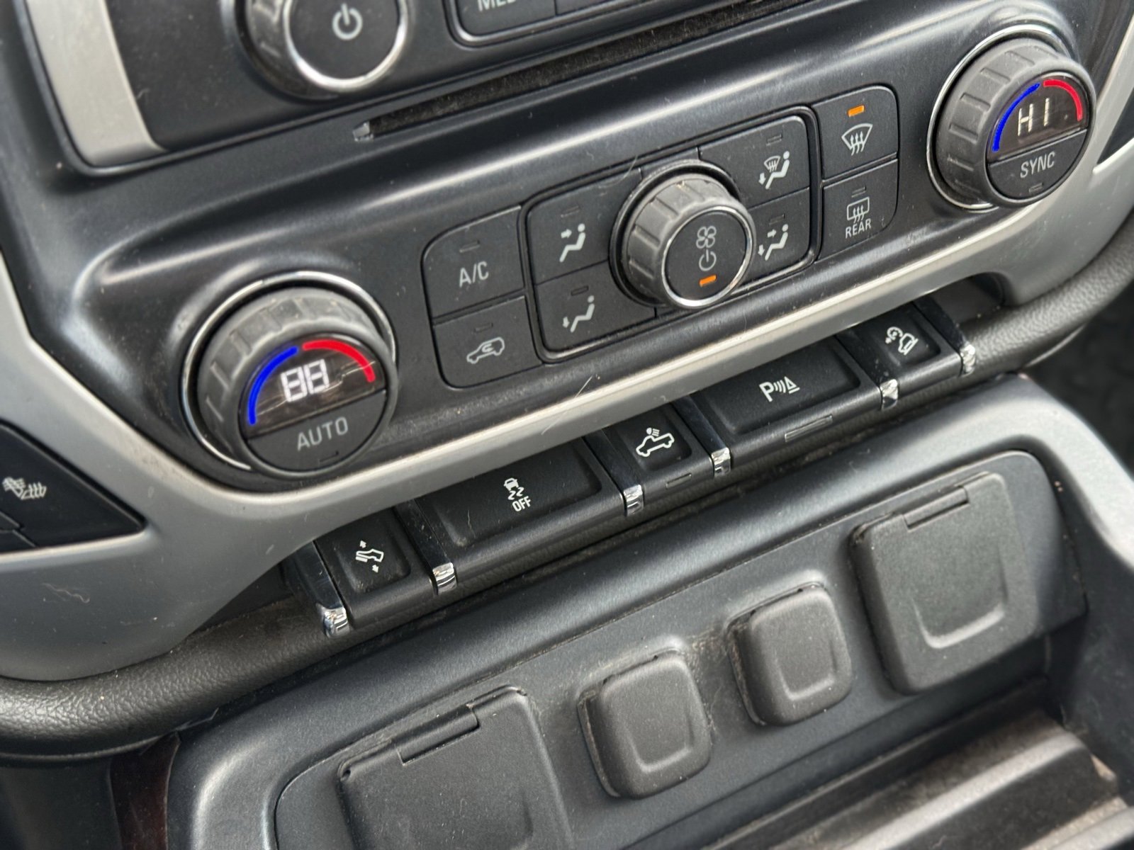 Used 2016 GMC Sierra 1500 SLT w/ SLT Premium Package image 26