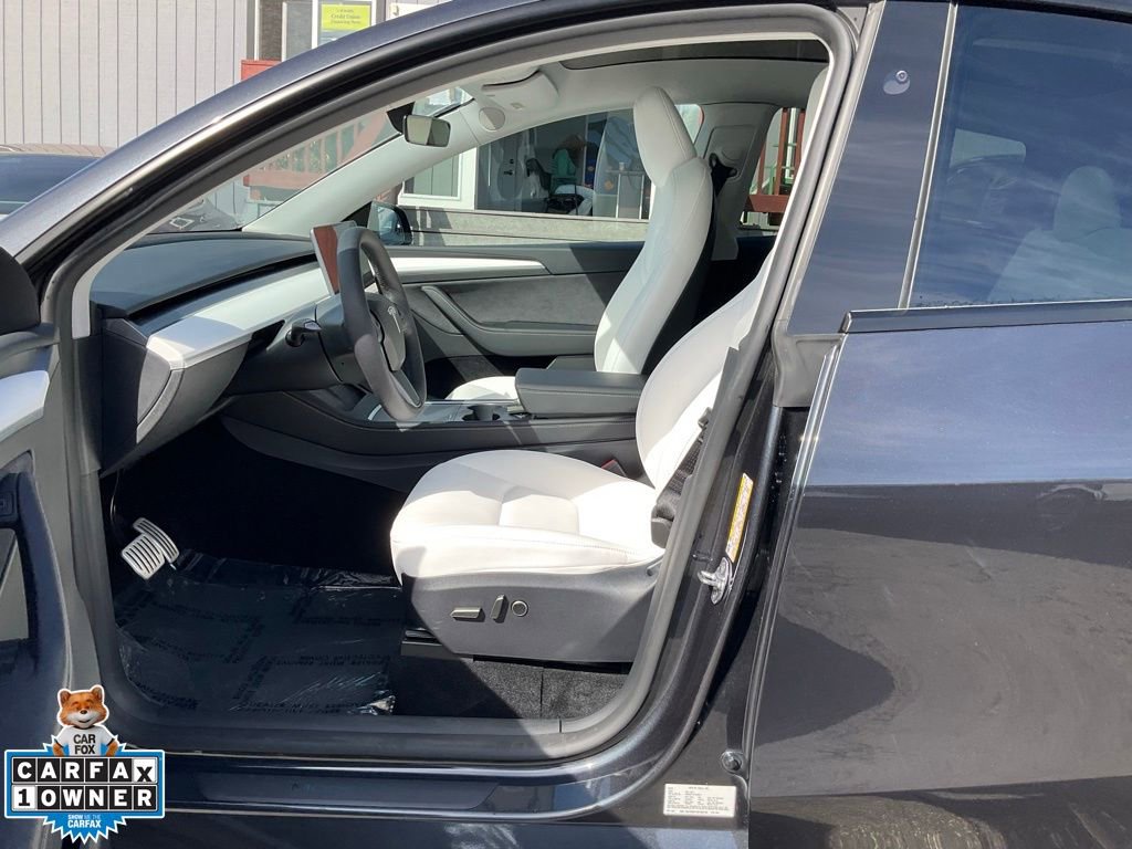 Used 2025 Tesla Model Y Performance AWD/4WD image 14