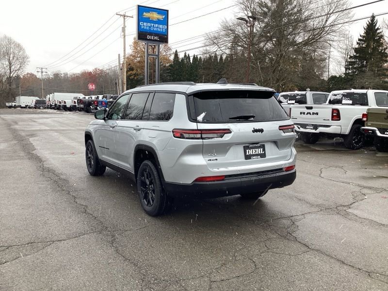New 2025 Jeep Grand Cherokee L Altitude image 5