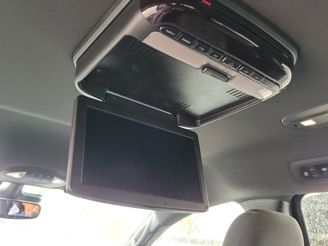 Used 2020 Chrysler Pacifica Touring w/ Advanced Safetytec Group image 22