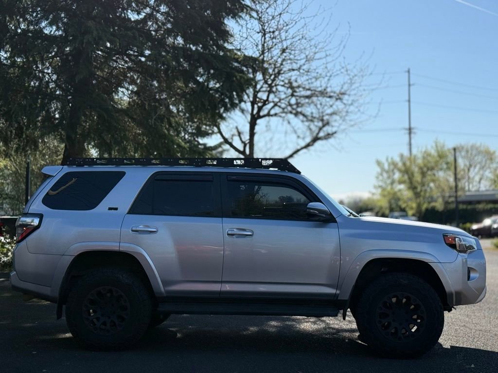 Used 2019 Toyota 4Runner SR5 Premium image 6