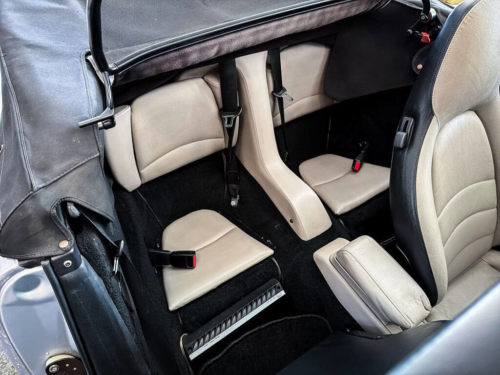 Used 1996 Porsche 911 Carrera RWD image 33