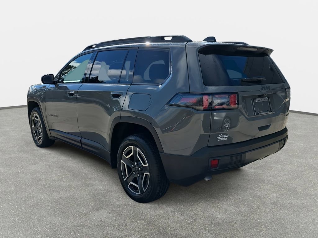 New 2026 Jeep Cherokee Laredo image 7