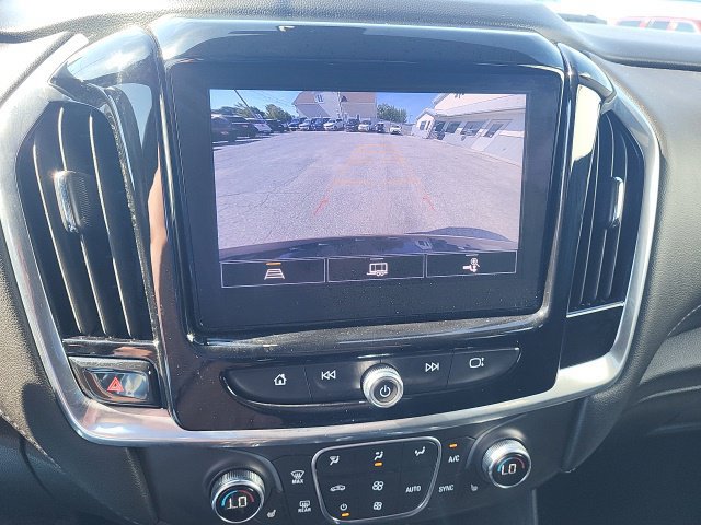 Used 2022 Chevrolet Traverse LT AWD/4WD image 9