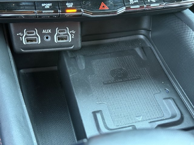 Used 2024 Dodge Durango R/T w/ Blacktop Package RWD image 18