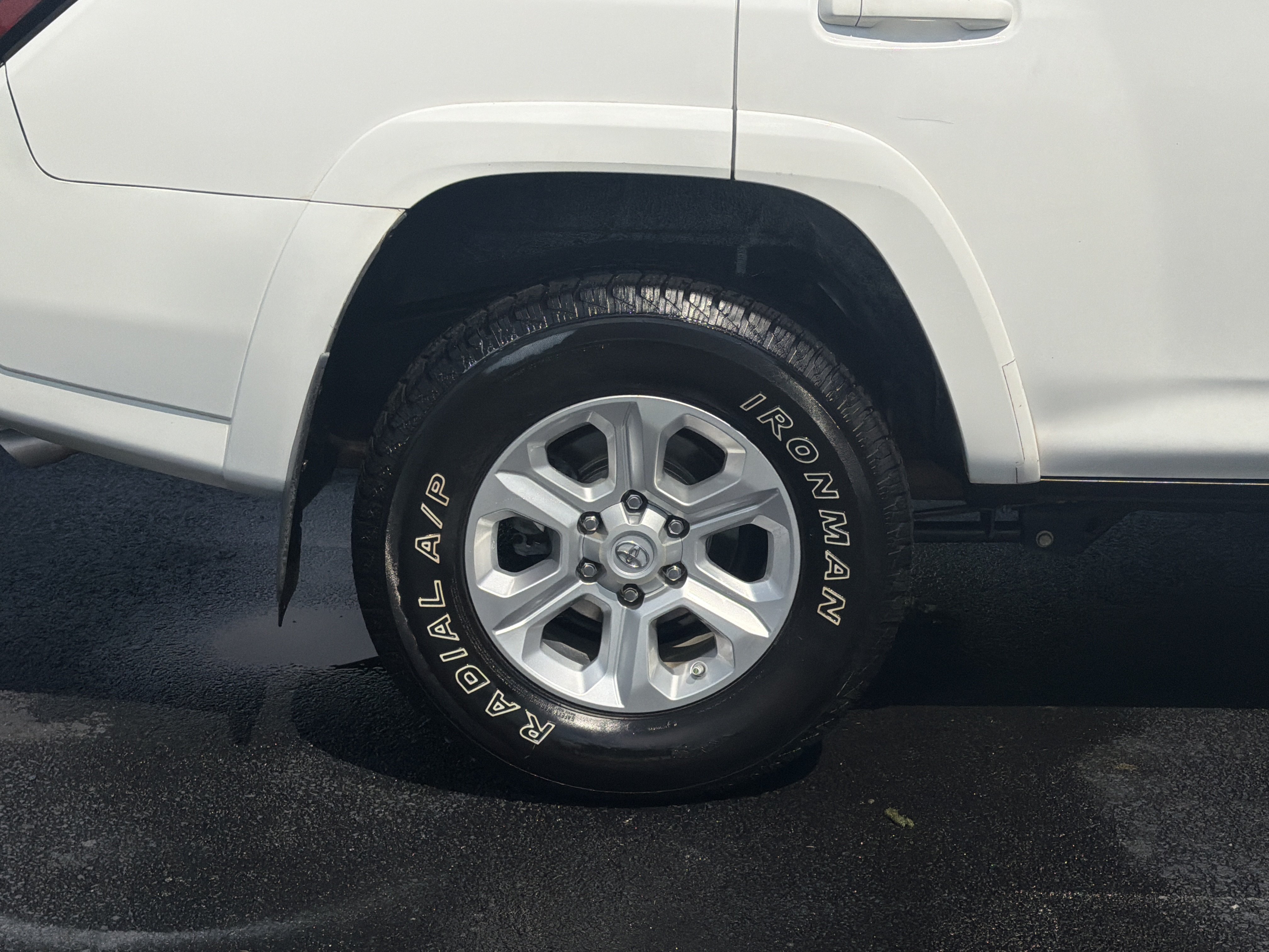 Used 2015 Toyota 4Runner SR5 RWD image 34