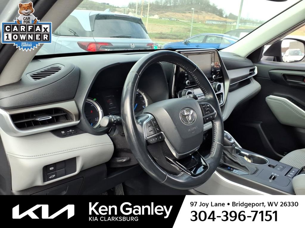 Used 2021 Toyota Highlander LE image 13