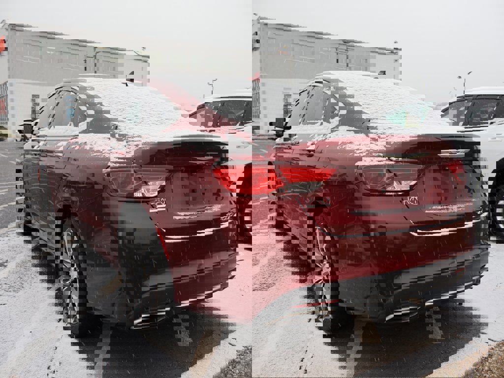 Used 2015 Chrysler 200 C w/ Navigation & Sound Group I image 16