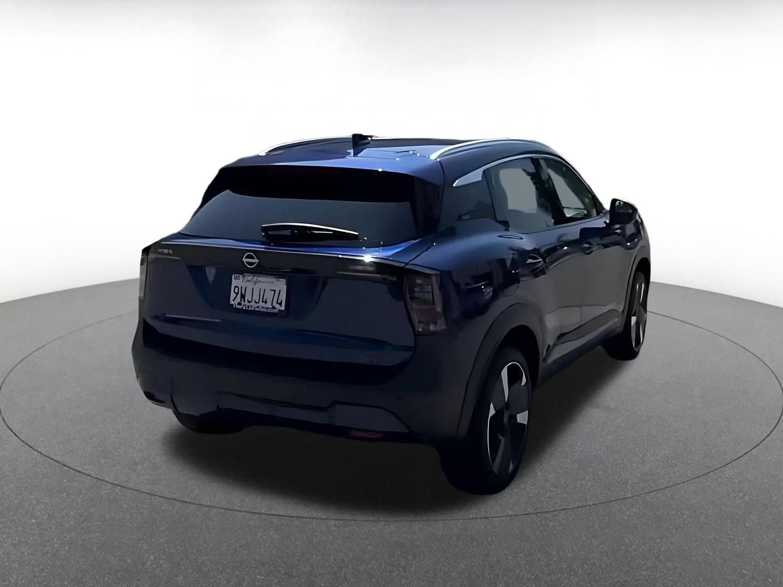 Used 2026 Nissan Kicks SR FWD image 14