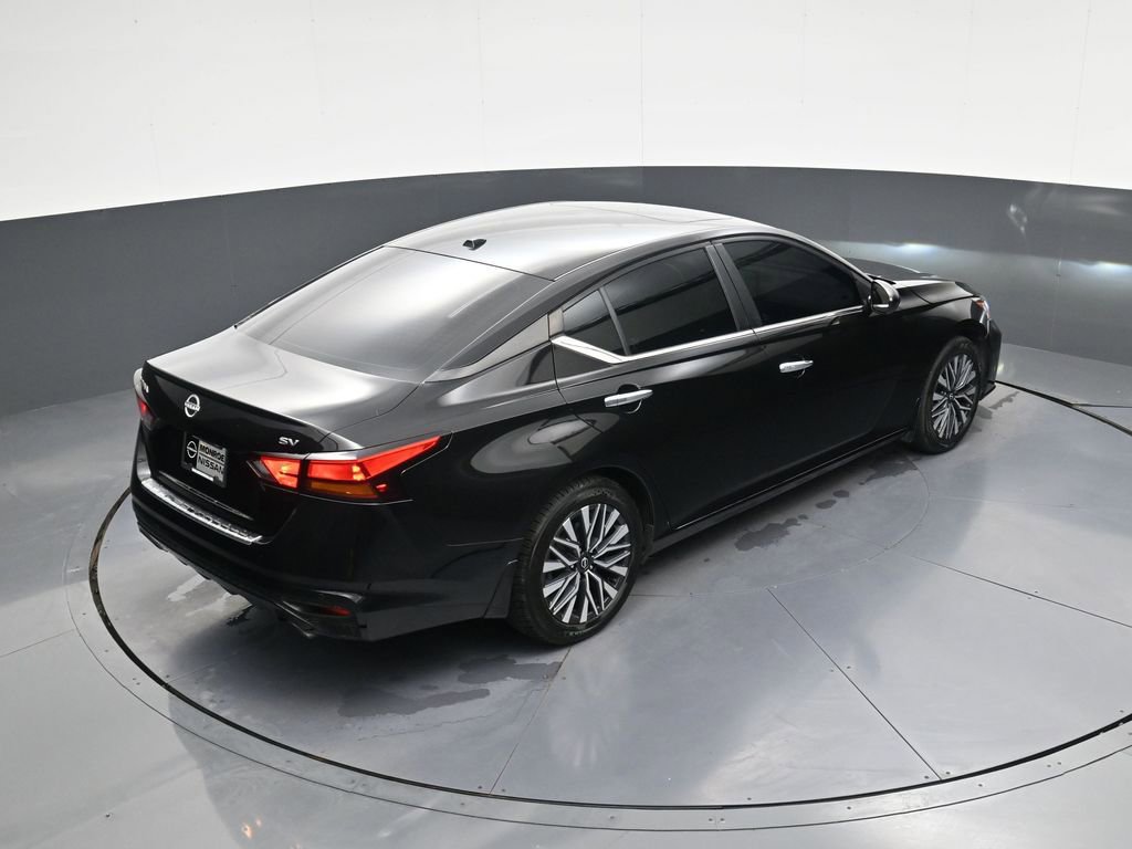 Used 2023 Nissan Altima 2.5 SV w/ SV Premium Package FWD image 30